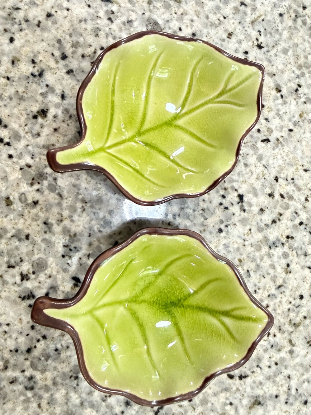 Pier 1 Imports little plate/bowls
